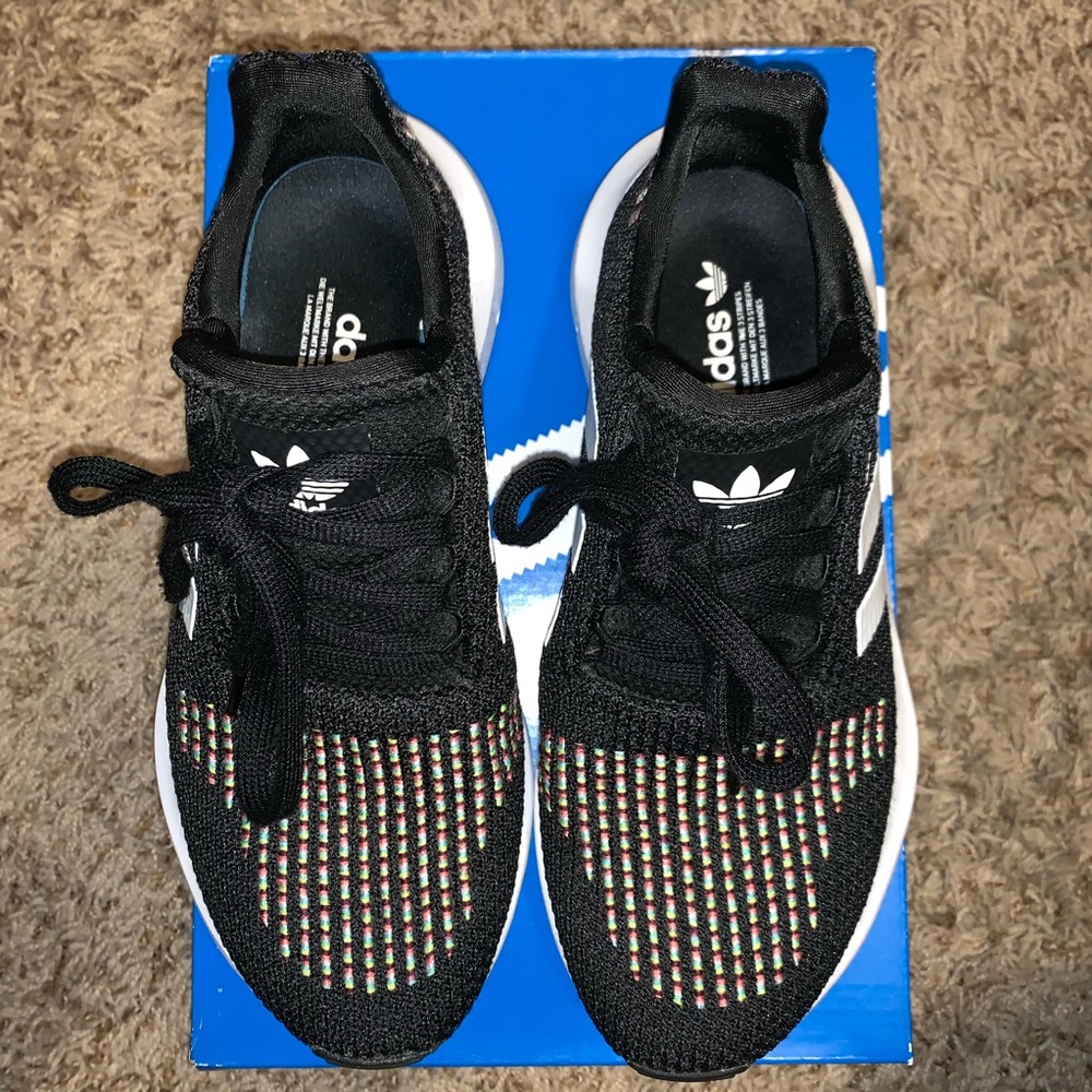 Women’s Adidas Swift Run Size 7